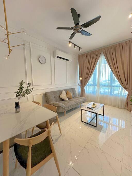 Netflix Two Bedroom Troika Kota Bharu Homestay 118 Eksteriør billede