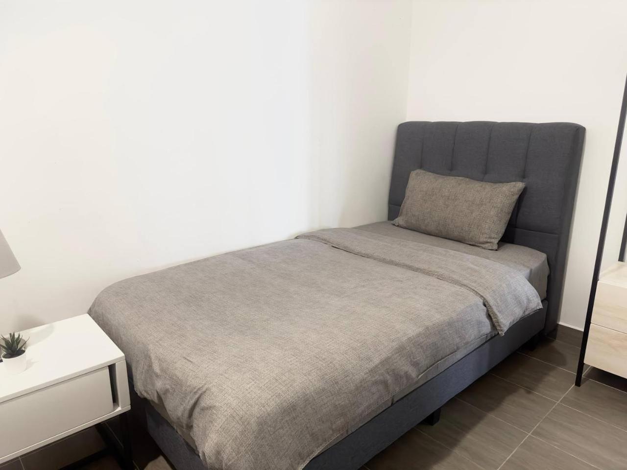 Netflix Two Bedroom Troika Kota Bharu Homestay 118 Eksteriør billede